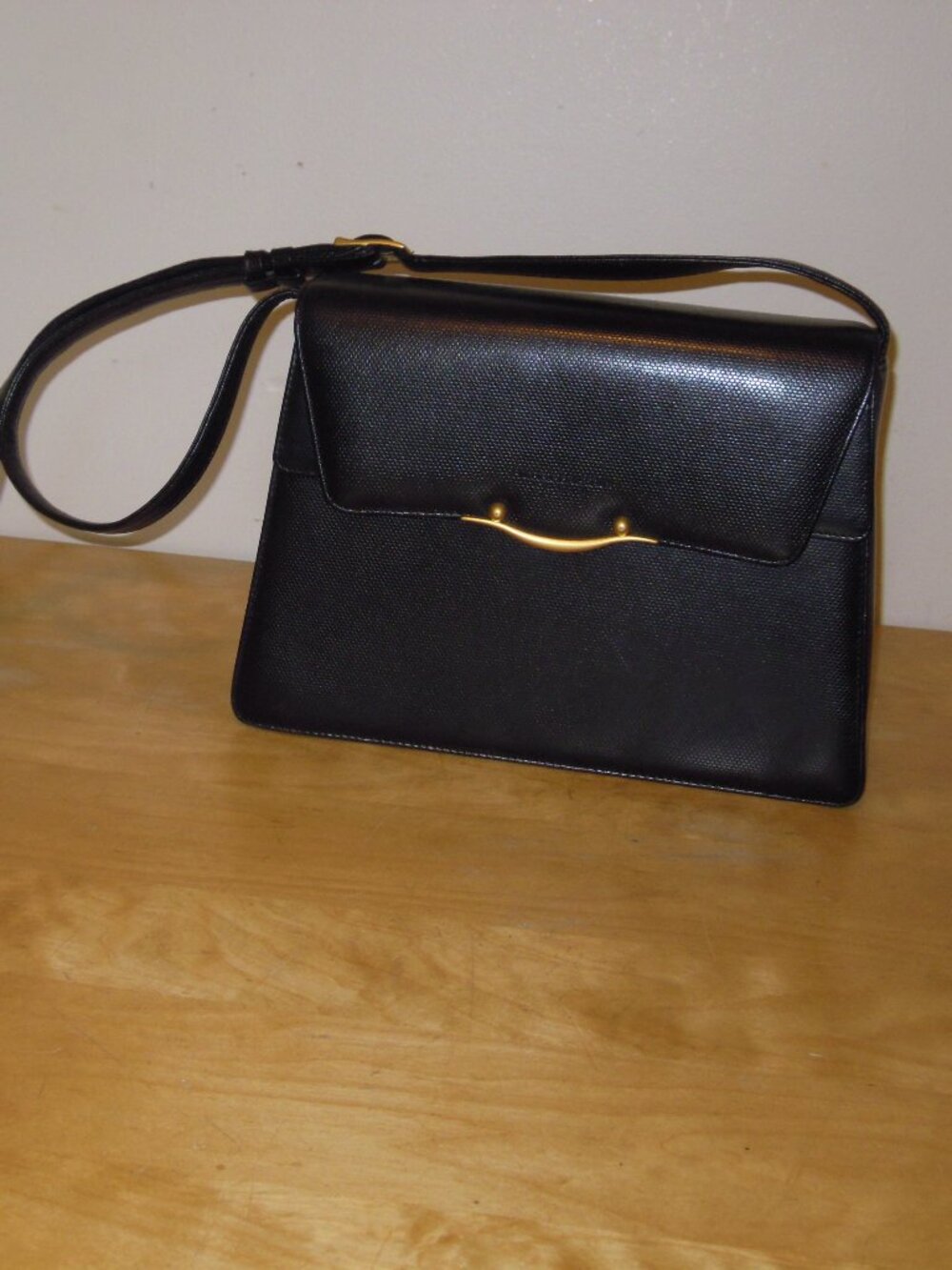 Vintage PIERRE BALMAIN Black Leather Gold Bar Flap Handbag Purse Shoulder